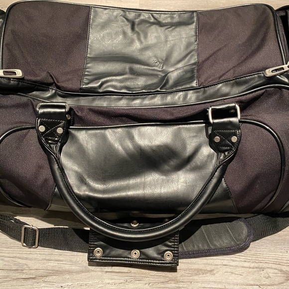 Vintage Nike Golf Large Leather Duffle Weekender Bag Black 24 x 15 x 11 - Picture 4 of 8